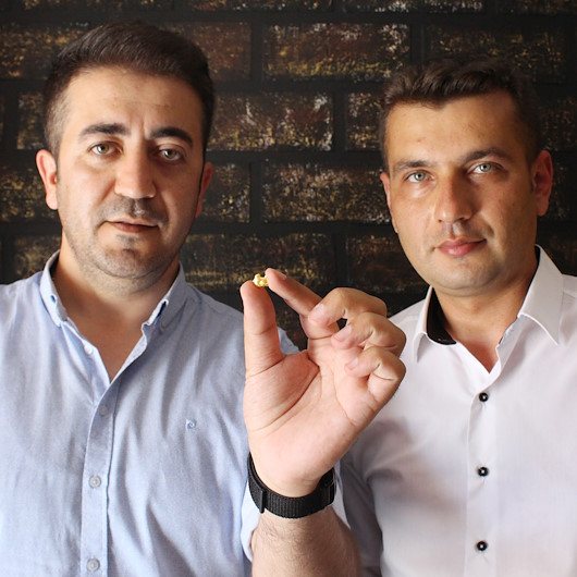 Her gün evde bir gram altın elde ediyorlar: İki özel güvenlik görevlisi internetten öğrendi