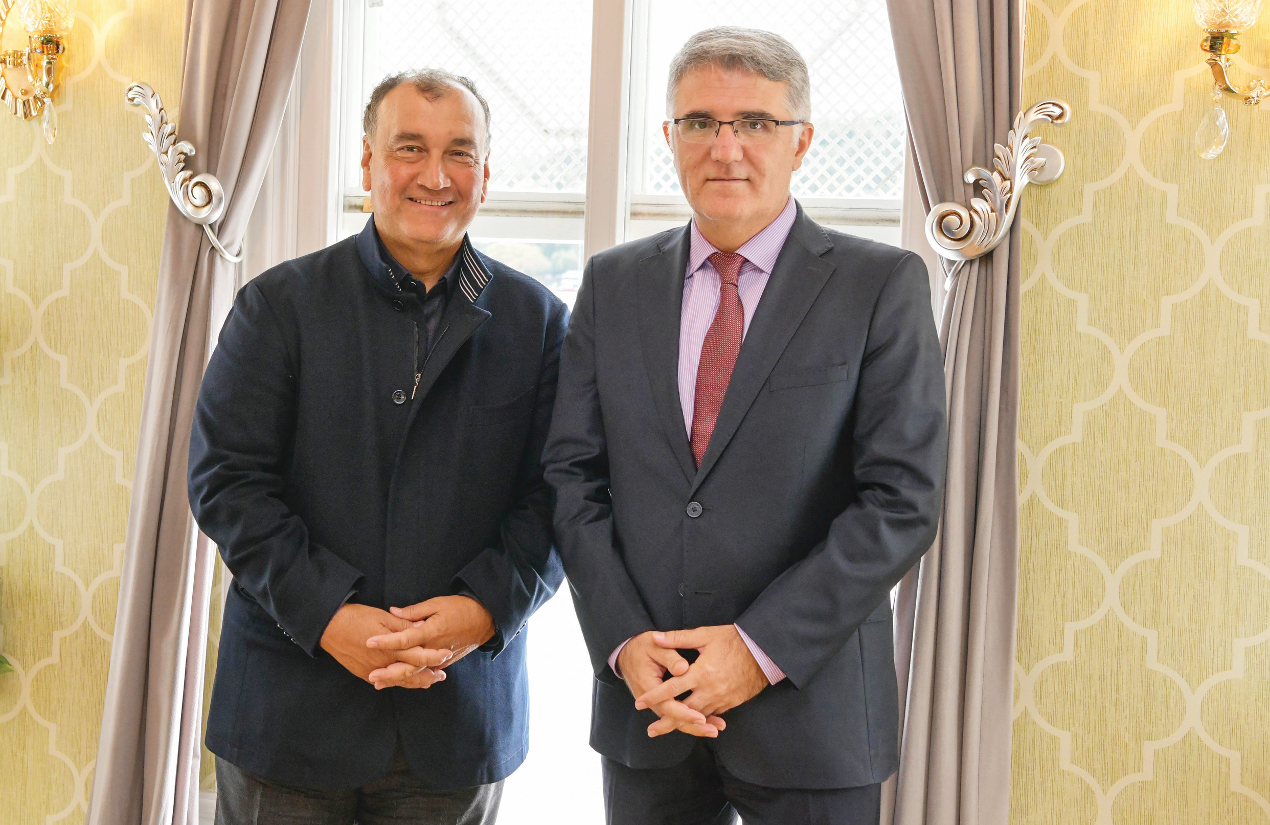 İbrahim Acar (Sağ)