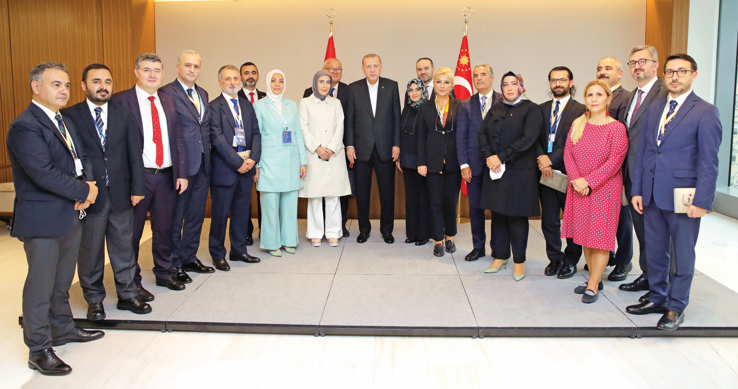Cumhurbaşkanı Erdoğan, ABD ziyareti sonunda New York’taki Türkevi’nde gazetecilerin sorularını yanıtladı.