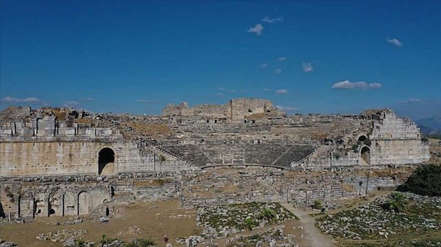 اكتشاف منزلين أثريين في "مدينة الفلاسفة" غربي تركيا