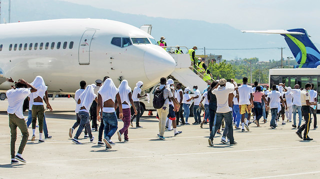 22 Eylül 2021’de ABD’deki Haitililerin sınır dışı edilmesinden sonra, Haiti’nin başkenti Port-au-Prince’de bulunan havalimanı.