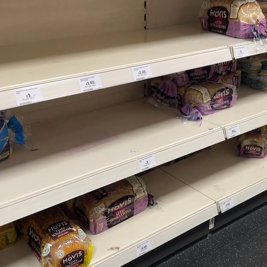 İngiltere’de tedarik sorunu: Marketlerde raflar boş kaldı