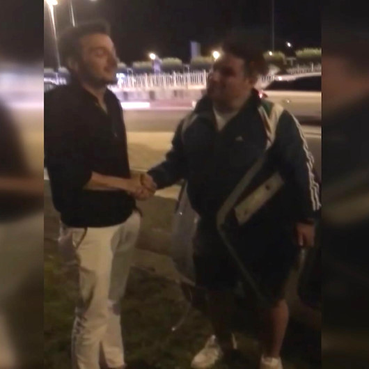 Kazalı araç başında pazarlık videosu sosyal medyanın gündemine oturdu