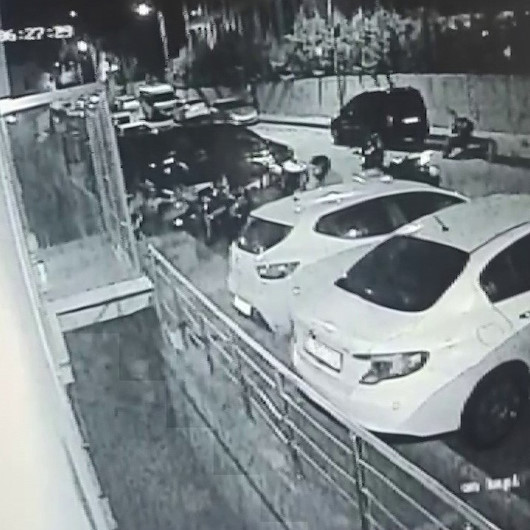 Ataşehir’de dakikalar içerisinde motosiklet hırsızlığı kamerada