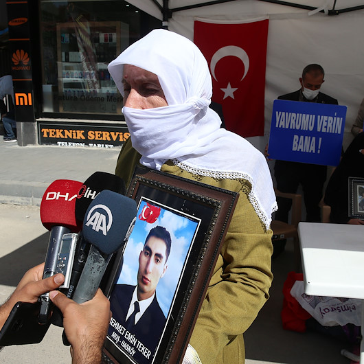 Evladı PKK tarafından kaçırılan anne: Selahattin Demirtaş inşallah hapisten çıkmaz
