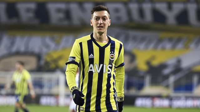 Mesut Özil bu sezon 9 maçta 3 gol ve 1 asistle oynadı.