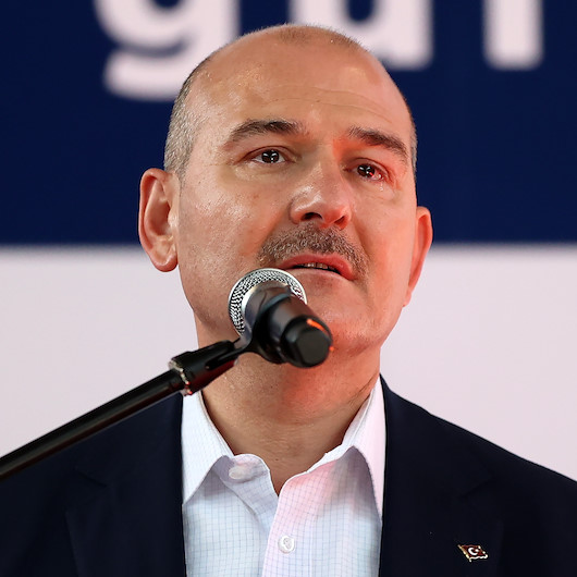 Bakan Soylu yıllar önce Sudanda yaşadığı anıyı anlatırken gözyaşlarını tutamadı