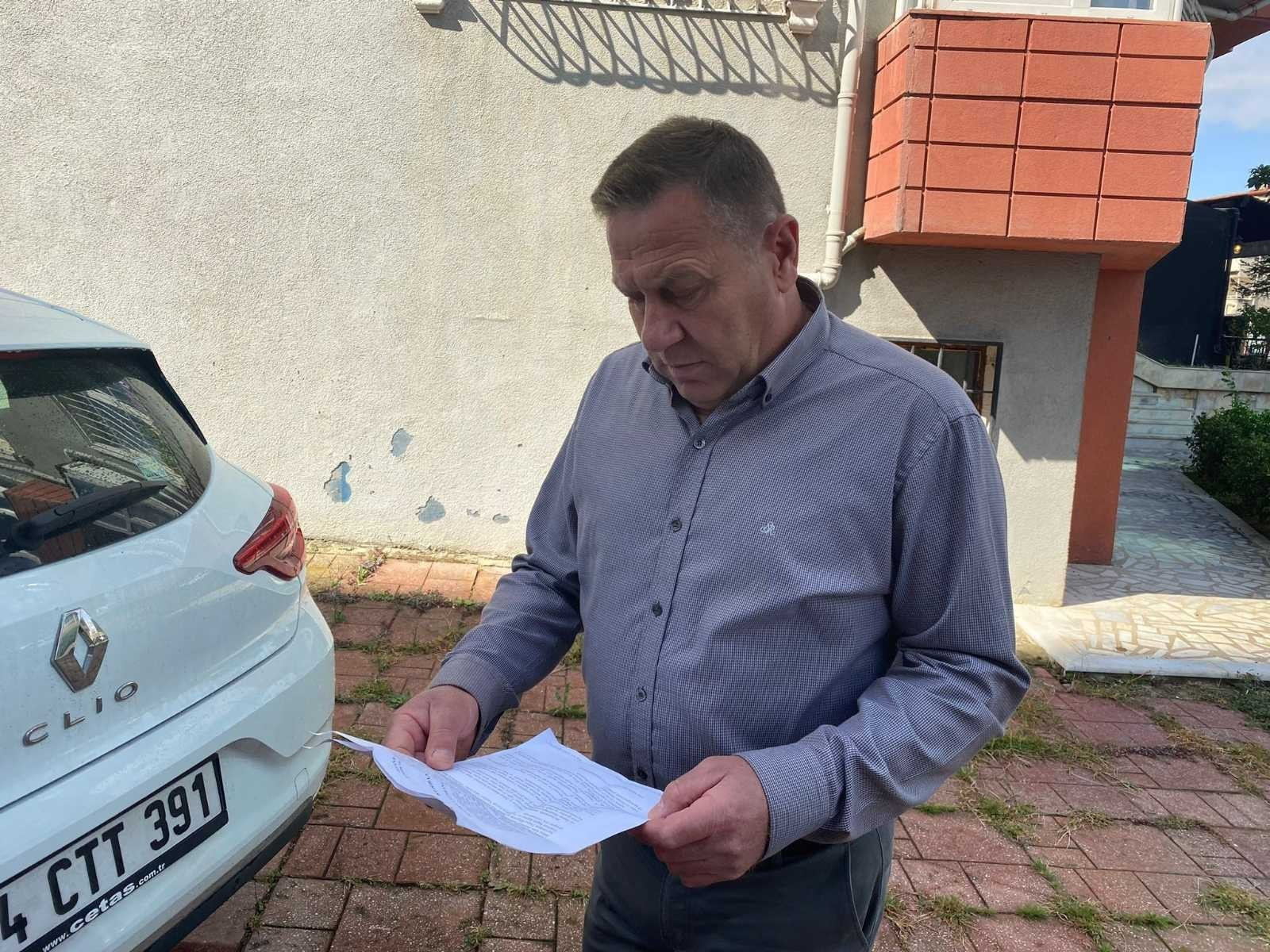 Telefonun ekranında kendisinin kontrolü dışında paraların aktarıldığı saniyeleri izleyen şahıs hayatının şokunu yaşadı.