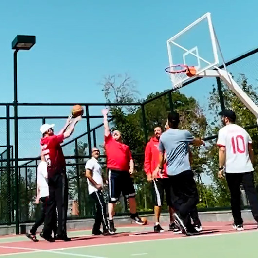 Cumhurbaşkanı Erdoğandan basketbol resitali