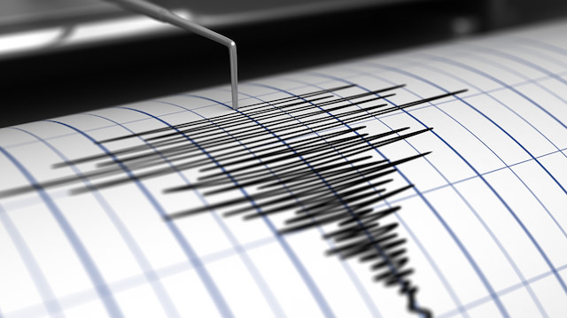 İran'da 5.4 büyüklüğünde deprem