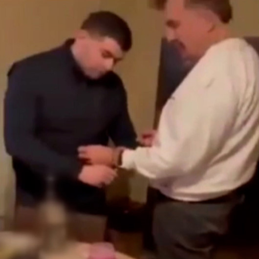 Mihail Saakaşvili’nin kelepçelenerek gözaltına alındığı anlar ortaya çıktı