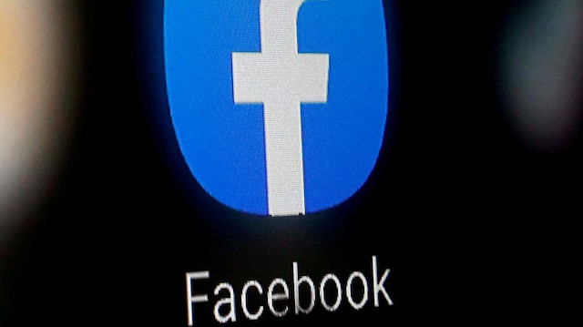 Guardian editörü Facebook'un yaşadığı problemi anlattı: Facebook kendini internetin dışına kitledi