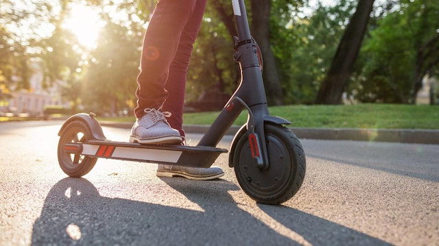 Scooter'lara yeni düzenleme: 15 yaşından küçükler kullanamayacak