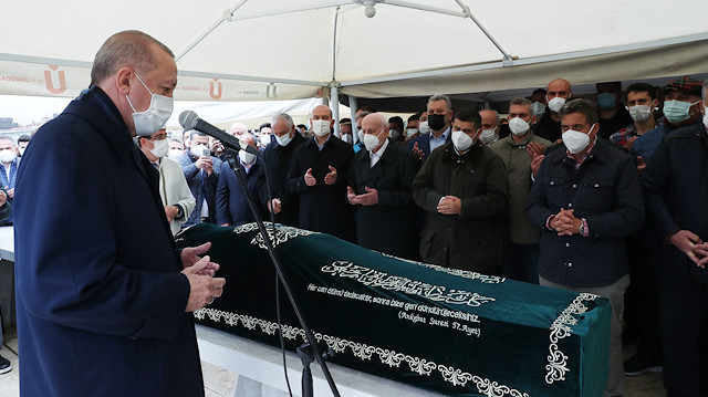 Cumhurbaşkanı Erdoğan, Hacı Ahmet Gür'ün cenaze törenine katıldı.
