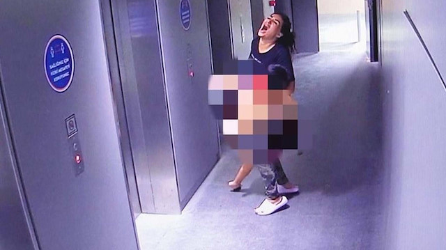 Kaza, 1 Ağustos 2020 tarihinde Çınarlı Mahallesi Ozan Abay Caddesi'ndeki bir rezidansın otoparkında meydana geldi. İddiaya göre, halası Z.A. birlikte yaşadığı öğrenilen yeğeni Kutsal Hazar Eymen Kara, halasından kendisine köpek almasını istedi. Bunun üzerine, üzerinde para olmayan Z.A., rezidansa para almaya geldi.