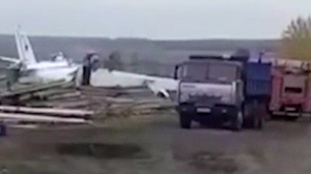 Rusya'da uçak düştü: 16 ölü