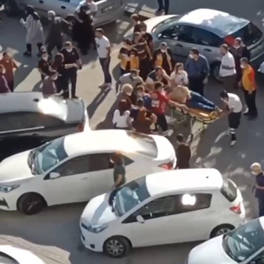 Ankarada park yeri tartışmasında sürücü 1i çocuk 2 kişiye çarpıp kaçtı