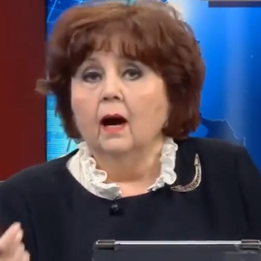 Ayşenur Arslan yine alay konusu oldu: Bakan Özer TBMMde yemin etmedi