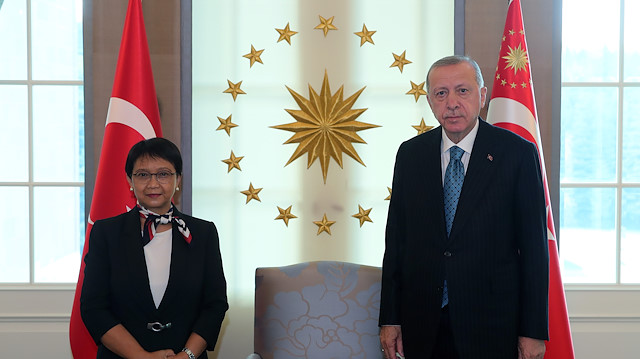 أنقرة.. أردوغان يلتقي وزيرة الخارجية الإندونيسية