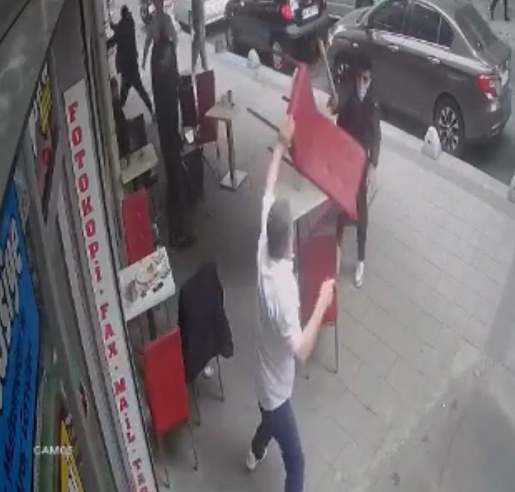 Çağlayan'daki börekçide yaşanan olay dışarıya sıçradı.