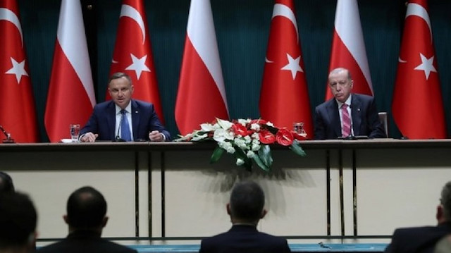 بولندا تعتزم شراء منظومات أسلحة جديدة من تركيا