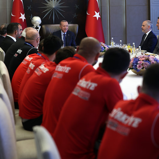 Cumhurbaşkanı Erdoğan, Ampute Futbol Milli Takımını kabul etti