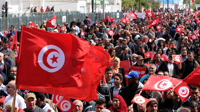 81 بالمئة؜ من التونسيين قلقون حول مستقبل الديمقراطية ببلدهم 