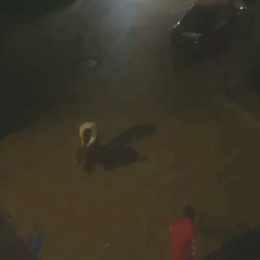 Sultangazide zihinsel engelli genci darbeden kişi kamerada