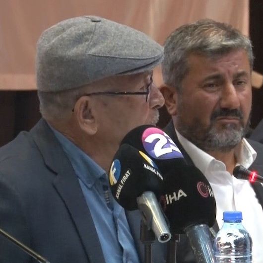 Şehit Ömer Halisdemirin babası oğlunu anlatırken gözyaşlarını tutamadı
