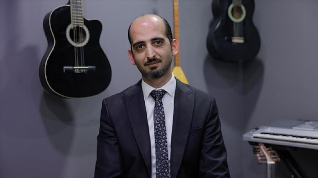 عازف سوري: الموسيقى تكسر الحواجز بين المجتمعات