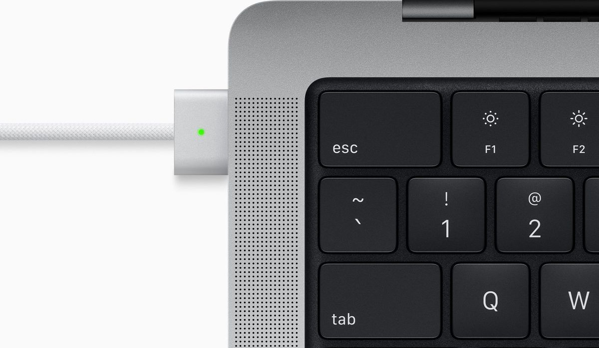 Yeni nesil MacBook Pro'larla birlikte MagSafe de geri dönmüş durumda.