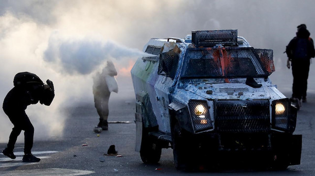 مواجهات بين الشرطة ومتظاهرين في الذكرى الثانية لاحتجاجات تشيلي