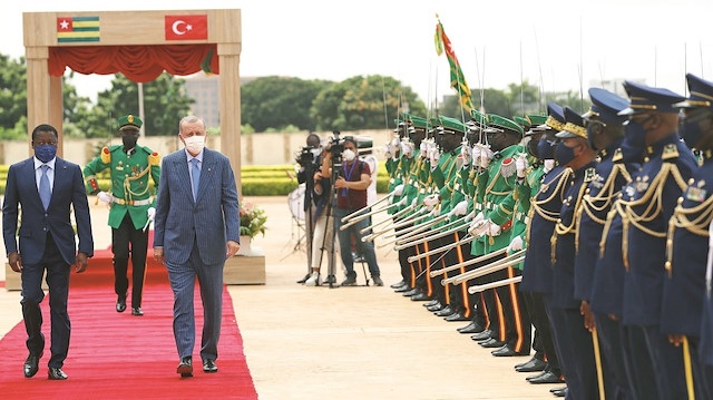 Cumhurbaşkanı Erdoğan, “Togo’nun FETÖ ile mücadeleye  desteği takdire şayandır. FETÖ belasından dost ülkelerin de  temizlenmesini istiyoruz, inşallah bunu başaracağız.” dedi.
