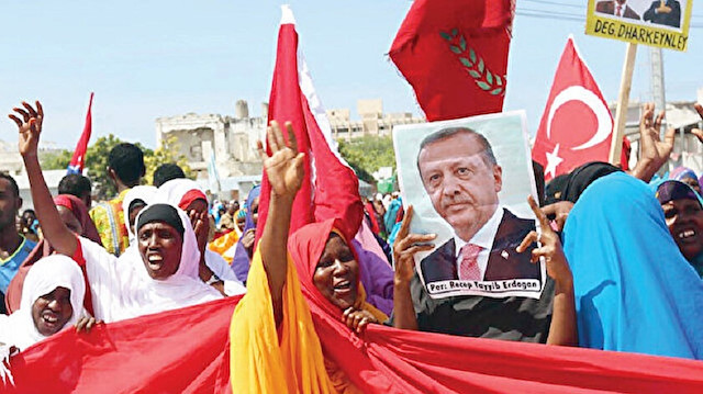 ​تركيا تعزز وجودها الإفريقي.. الصحافة الفرنسية تسلط الضوء على جولة أردوغان الإفريقية