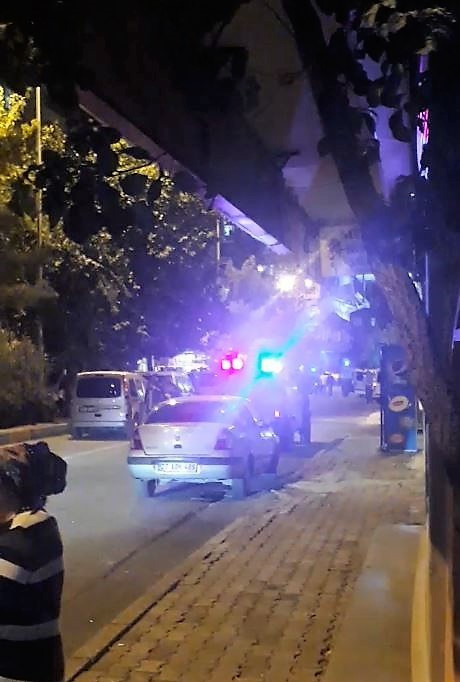 11 kişinin yaralandığı kavgayı polis, havaya ateş açarak sonlandırdı.