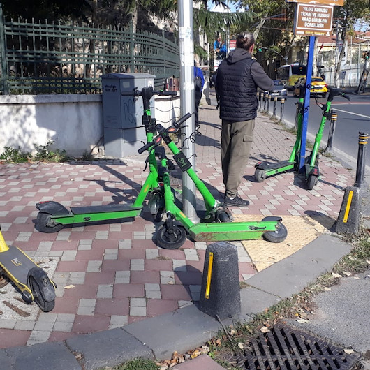 İstanbulda kaldırımlarda yeni işgal: Vatandalar isyan etti