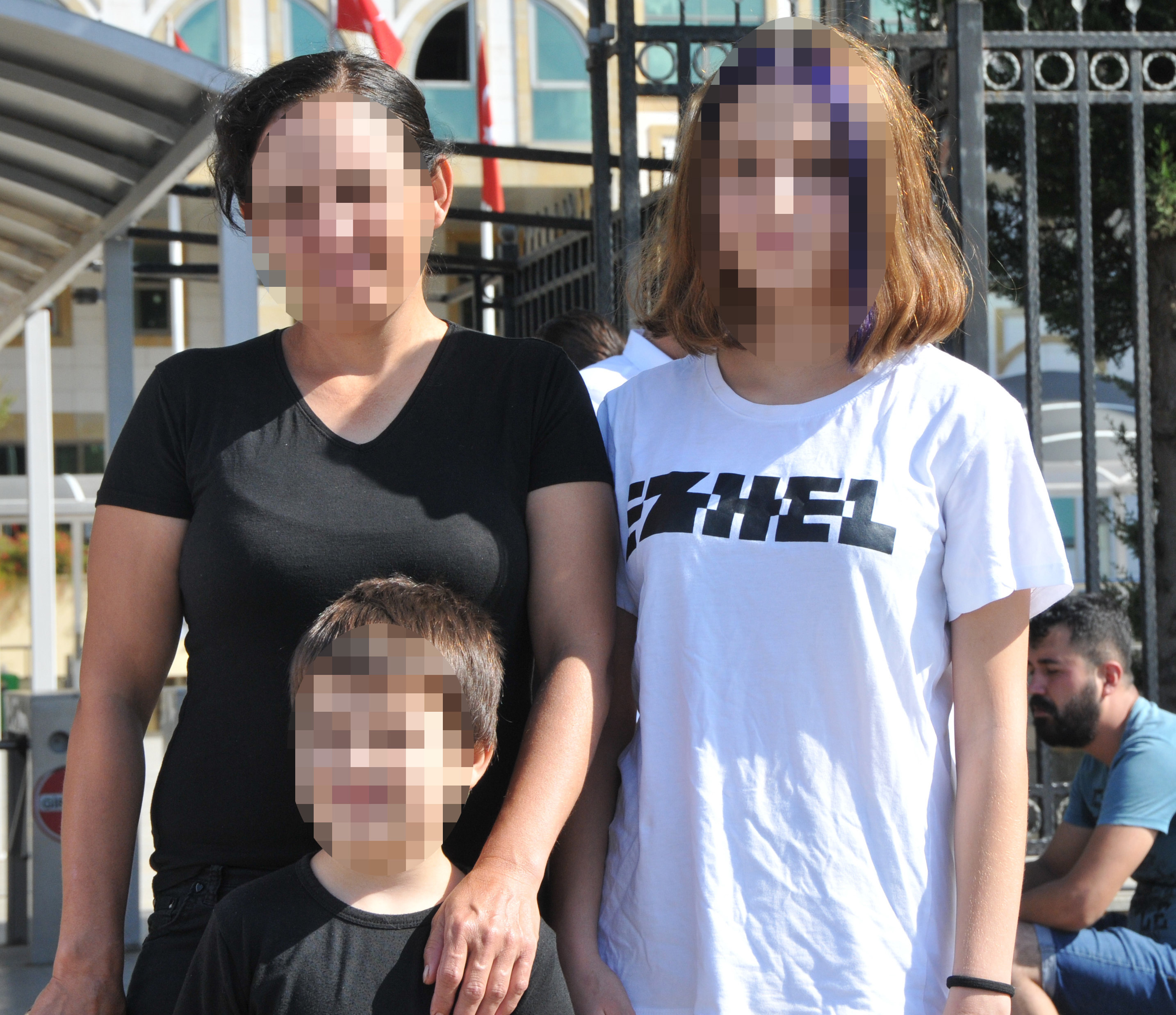 Firariyken avukata vekalet verince eşi ve çocuklarını ölüm korkusu sardı.