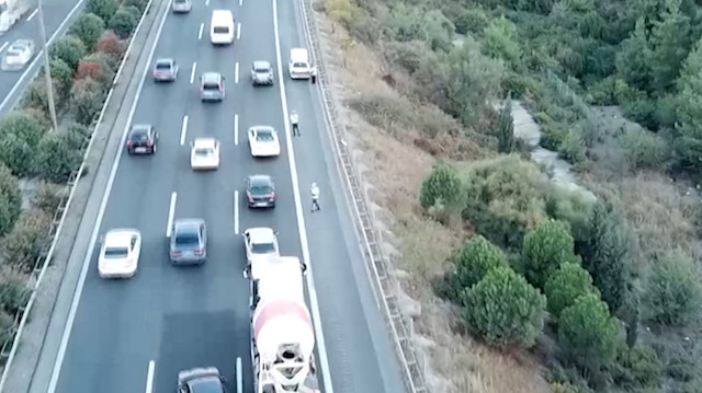 İzmir'de trafik kurallarına uymayanlar drone ile yakalandı