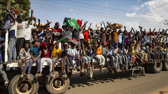 الصحة السودانية: إصابة 35 محتجًا خلال مظاهرات الخميس