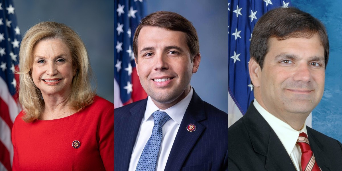 Carolyn Maloney, Chris Pappas ve Gus Bilirakis (Soldan sağa)