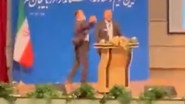 İran’ın Doğu Azerbaycan valisine tokatlı saldırı