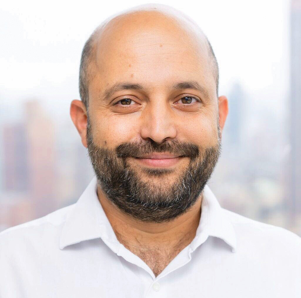 Eyal Hulata