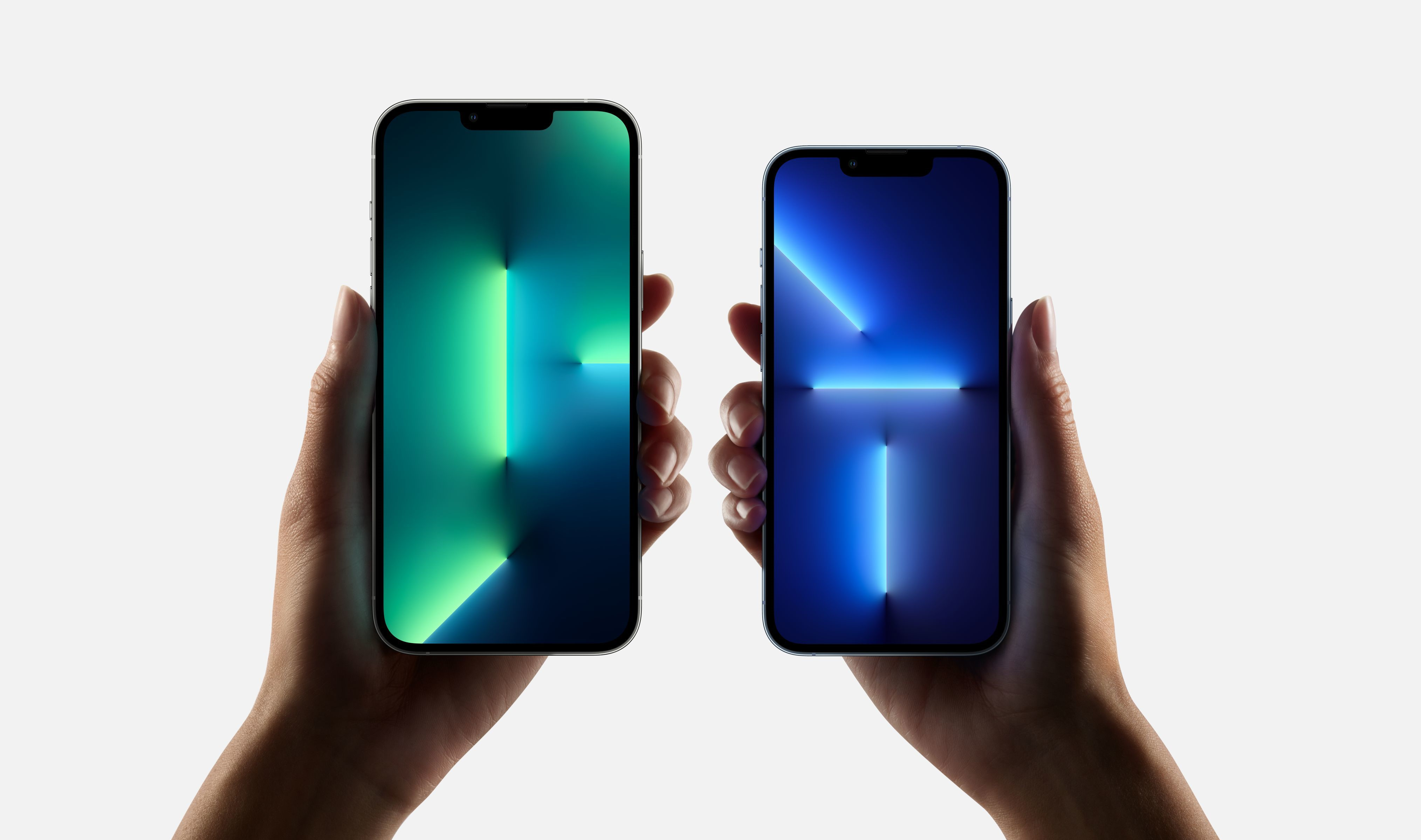 iPhone 13 ailesinde en uygun fiyatlı ekran değişimi mini modelinde gerçekleşiyor ve rakam 2349 TL.