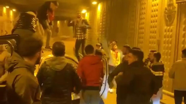 Ataşehir'de tüneli kapatarak asker eğlencesi yaptılar