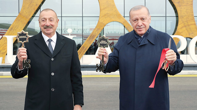 Cumhurbaşkanı Erdoğan ile Azerbaycan Cumhurbaşkanı İlham Aliyev hizmete açtı. 