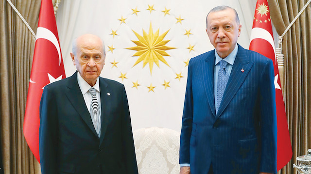 Cumhurbaşkanı Erdoğan, dün Külliye’de MHP lideri 
Devlet Bahçeli’yi ağırladı. 