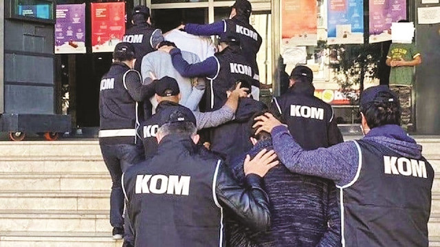 İstanbul Emniyet Müdürlüğü ekipleri, daha önceki operasyonlarda yakalanan ve itirafçı olan FETÖ’cü mahrem imamın itirafları üzerine yeni bir çalışma başlattı. 