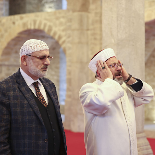 Ermenistan işgalinden kurtulan Şuşada Diyanet İşleri Başkanı Erbaş ezan okudu