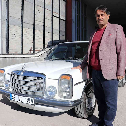 Otomobiline gözü gibi bakıyor: Her yerde durdurup soruyorlar çok yüksek fiyat teklifleri geliyor