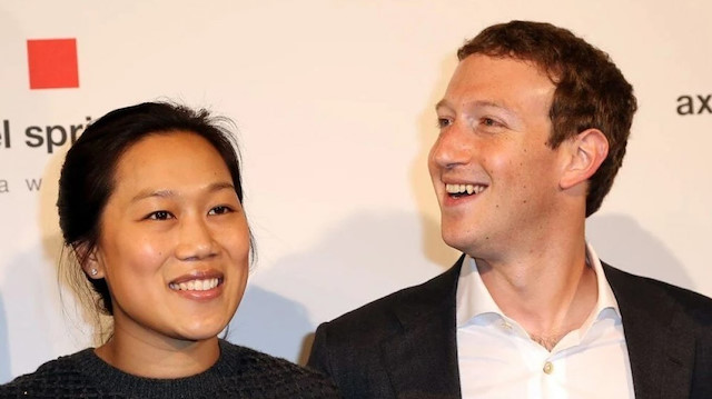 Facebook CEO’su Zuckerberg ve eşine taciz davası